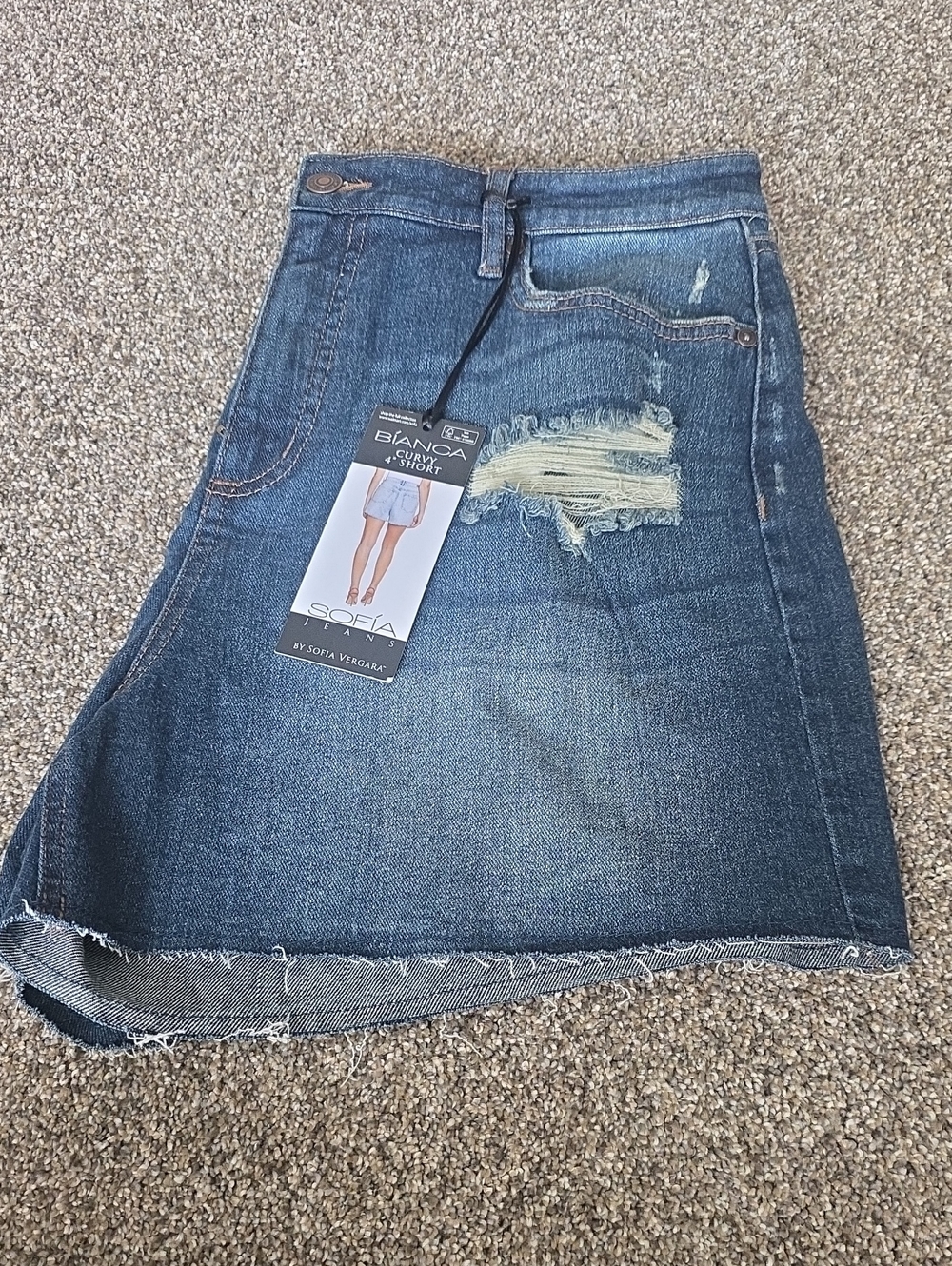 NWT Sofia Bianca Distressed Denim Shorts SZ12